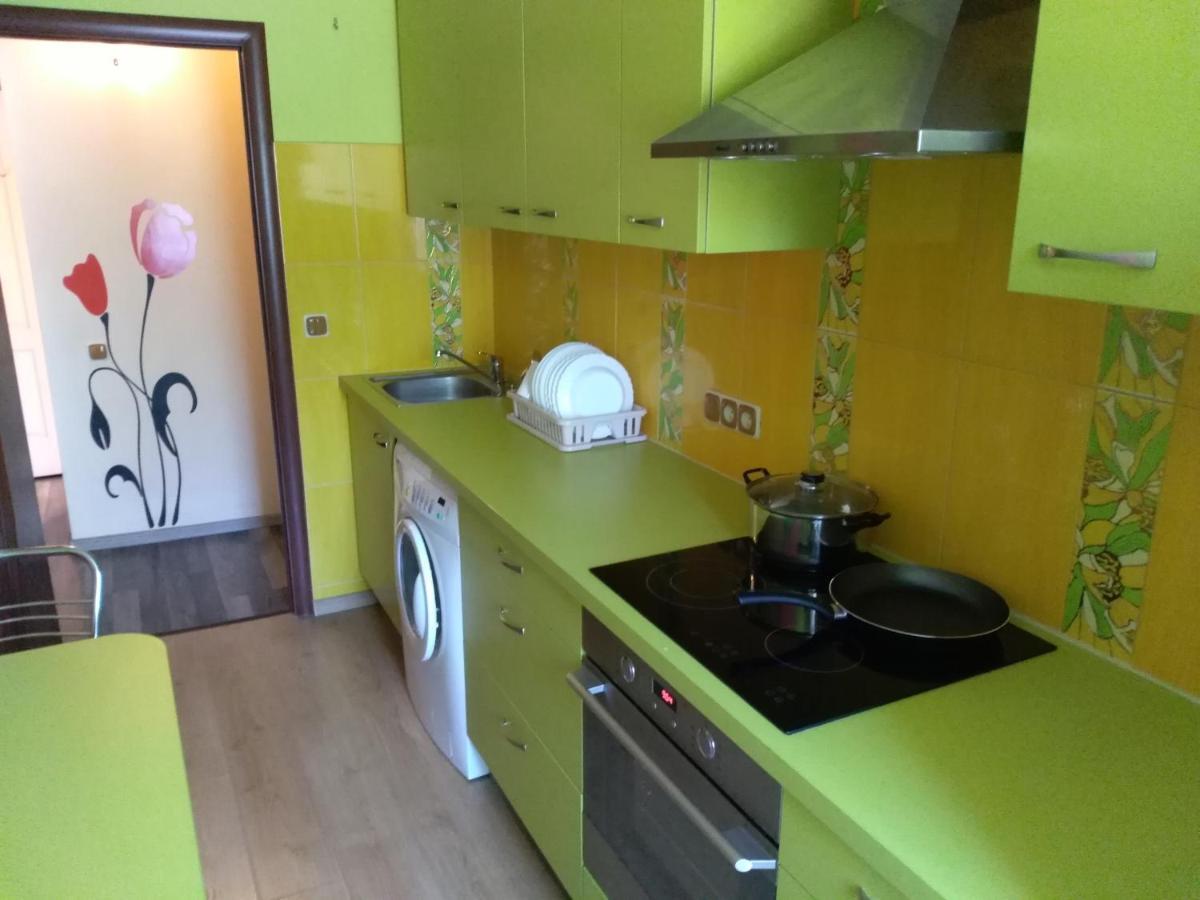 Brivibas 25 Apartamenti Ventspils Exterior foto